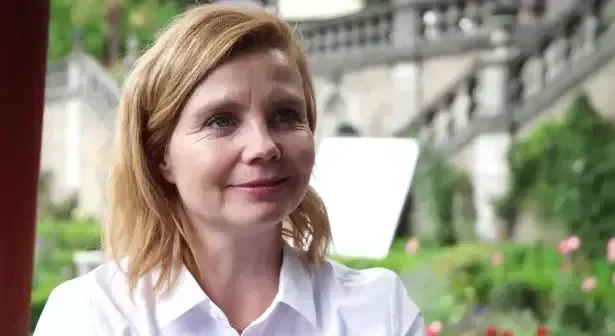 Annette Frier Schlaganfall