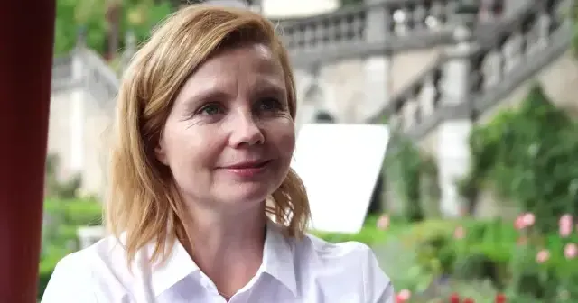 Annette Frier Schlaganfall: 7 Wichtige Fakten im Kraftvollen & Klaren  Überblick - TauernAutobahn