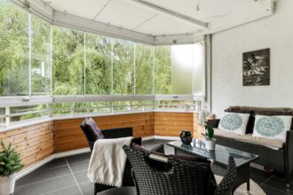 Neuer Wohnraum mit Licht: Warum sich ein Wintergarten für Ihr Haus lohnt