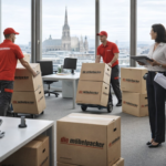 Ein Firmenumzug in Wien ist weit mehr als nur der Transport von Möbeln und Akten. In einer der dynamischsten Metropolen Österreichs wird jeder Standortwechsel zur komplexen Logistikaufgabe, die den gesamten Betrieb beeinflusst. Die Möbelpacker haben aus hunderten realisierten Projekten gelernt, wie Unternehmen den Umzug nicht nur überstehen, sondern als echte Chance für einen Neustart nutzen können.